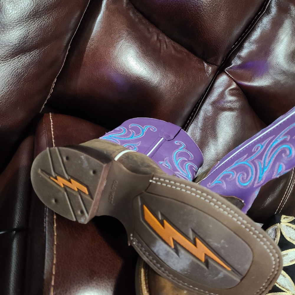 Old West boots - Picture 3 of 3